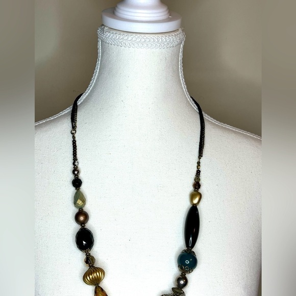 ⭐️ NWOT- Costume Jewelry necklace - Picture 6 of 6